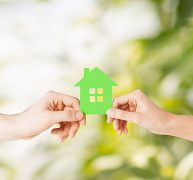 刚好填补了内墙涂料市场正在环保涂料方面